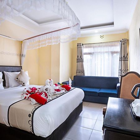 Chambai Hotel Naivasha Exterior foto